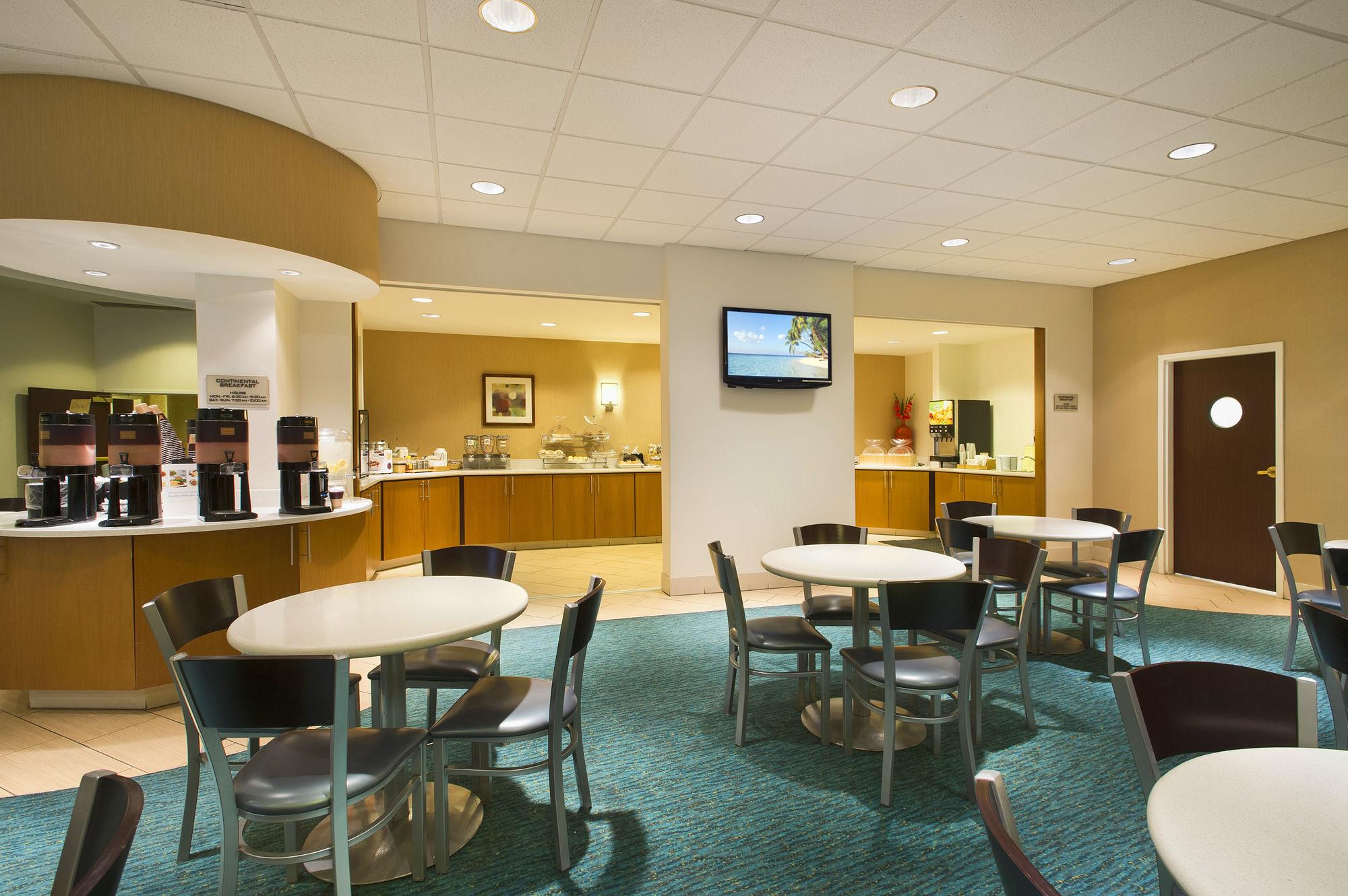 Springhill Suites By Marriott Lawrence Downtown Exterior photo