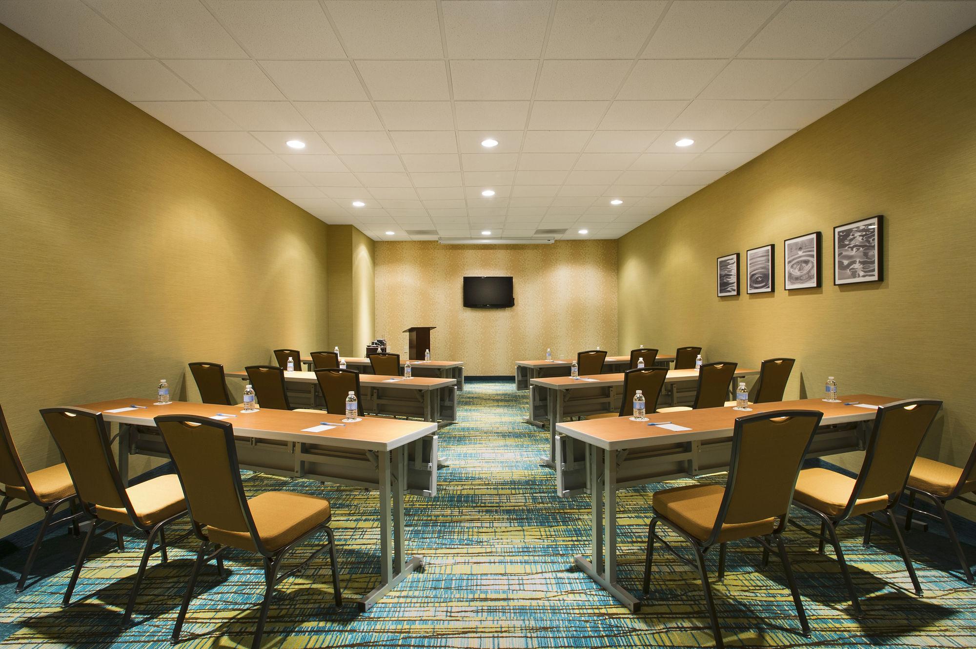 Springhill Suites By Marriott Lawrence Downtown Exterior photo