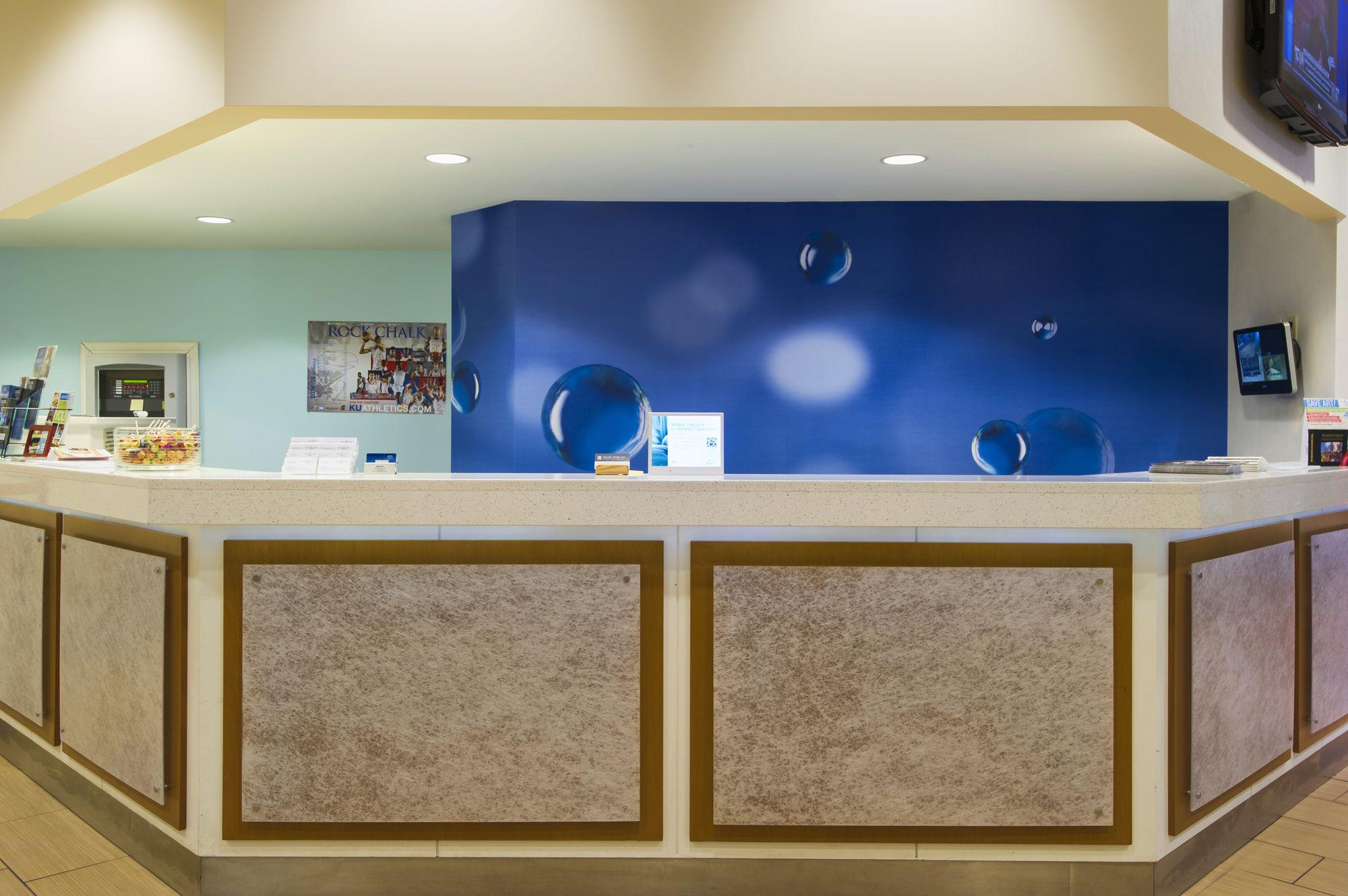 Springhill Suites By Marriott Lawrence Downtown Exterior photo