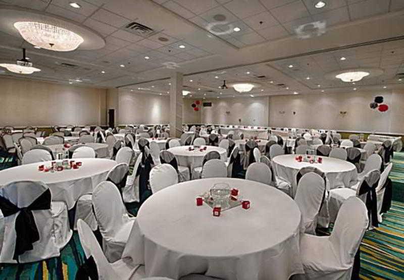 Springhill Suites By Marriott Lawrence Downtown Restaurant photo